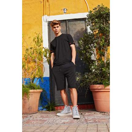 CORE SWEAT SHORTS – BLACK